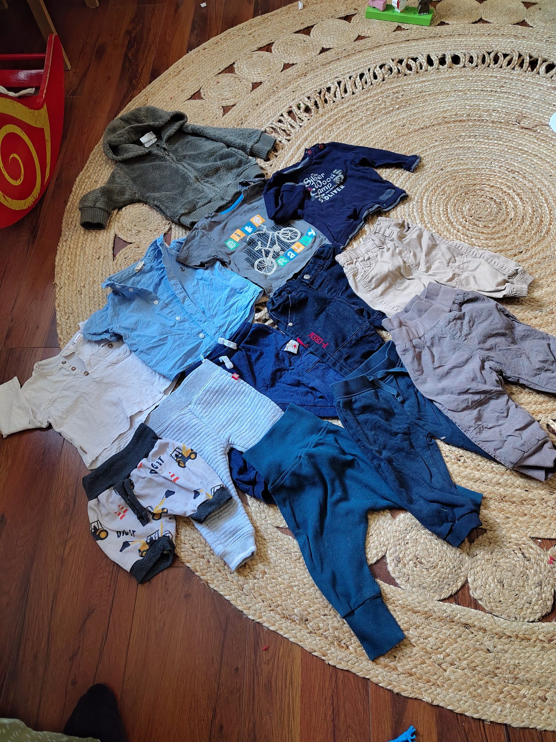 Kleiderpaket 13 teilig 68/74