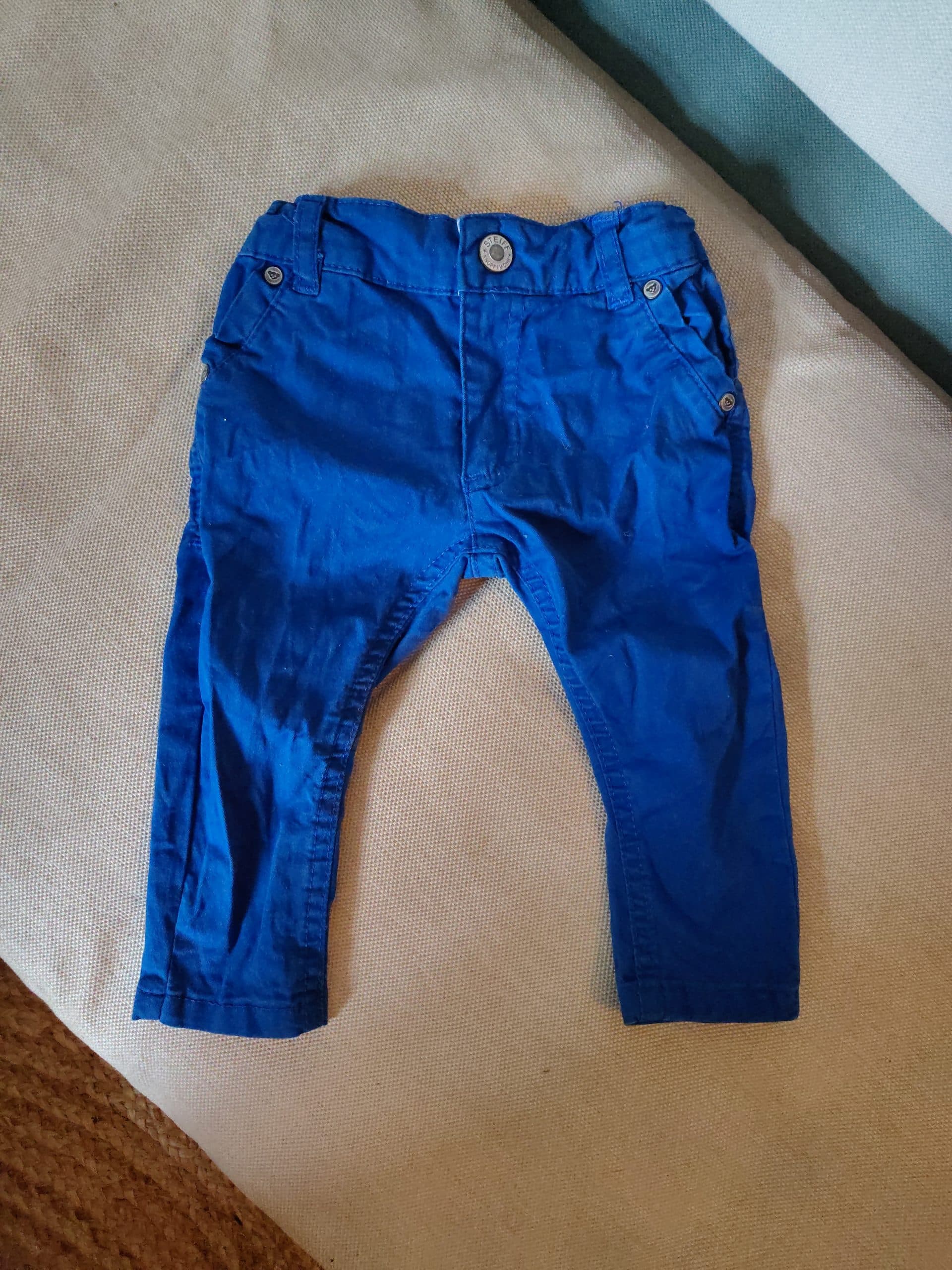 Steiff Hose mit typischen Bär hinten