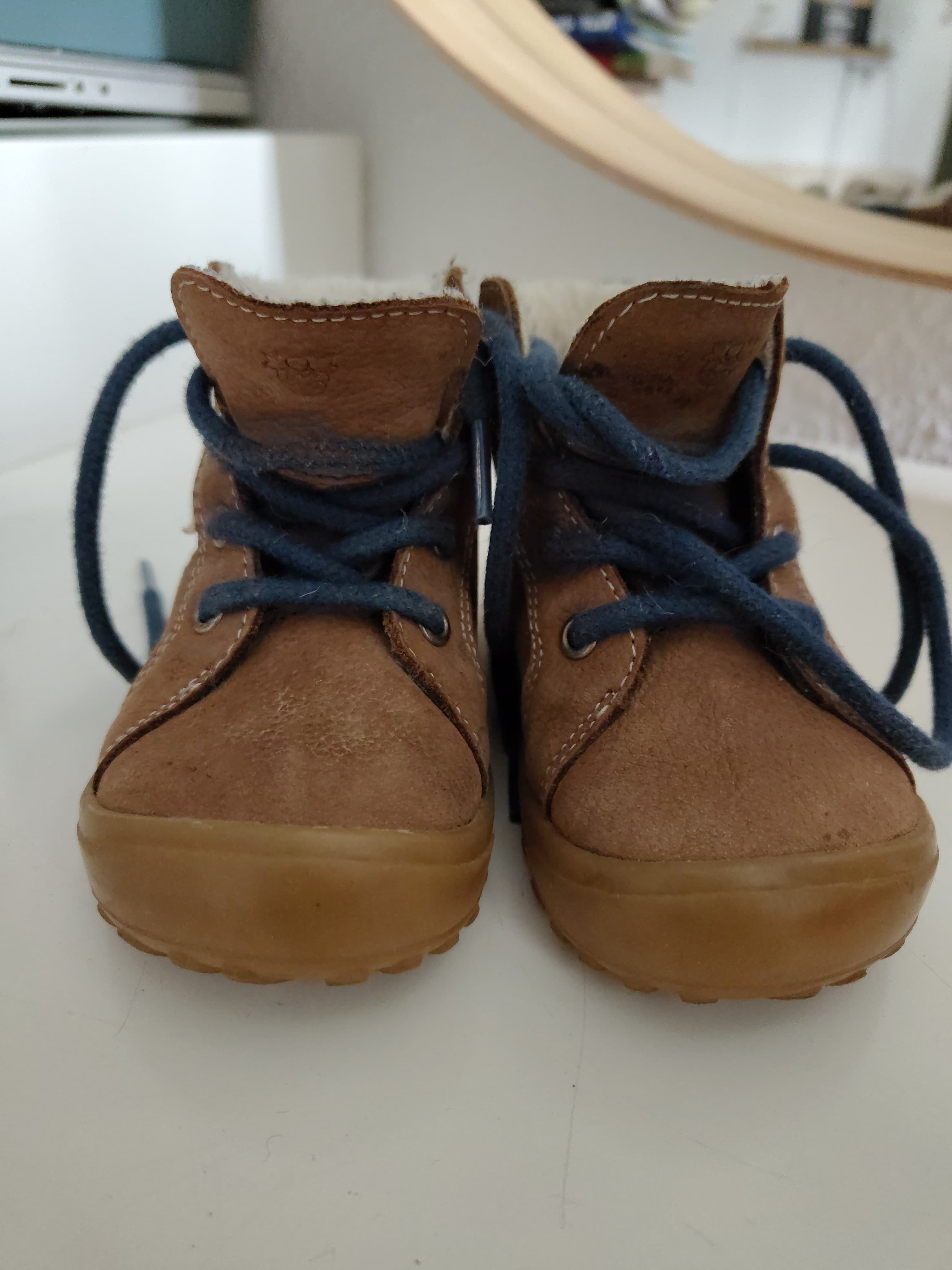 Neuwerige Winterstiefel Gr. 21