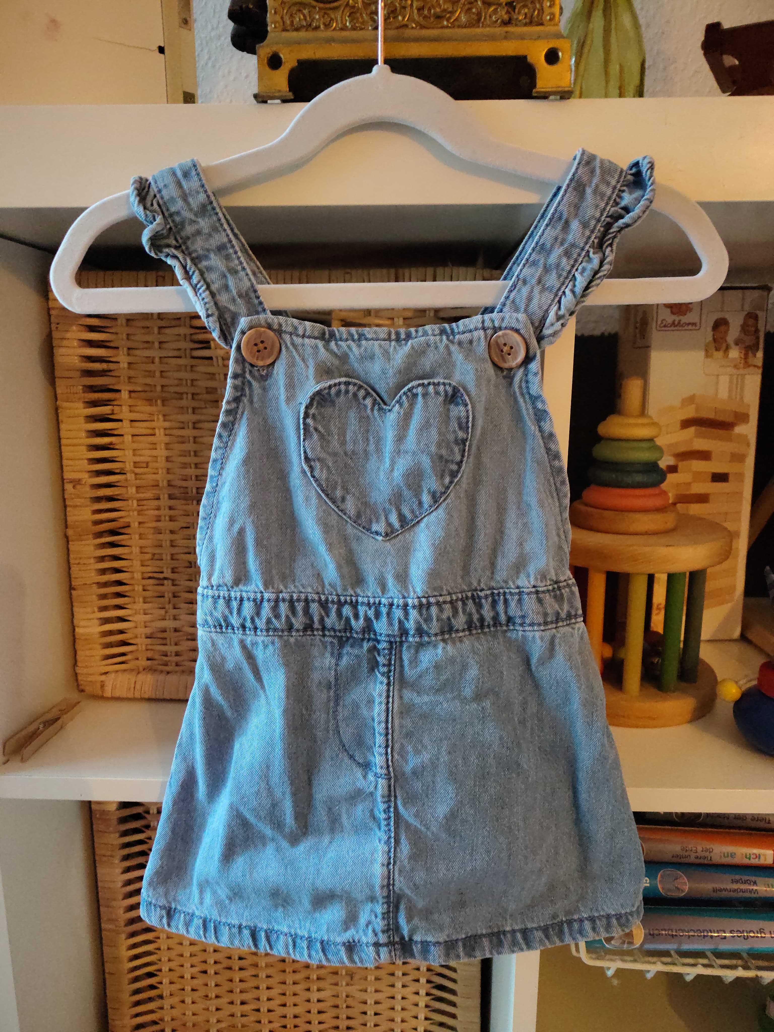 Süsses Jeans Latzkleid Gr. 80